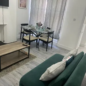 Golden Tulip Apartment